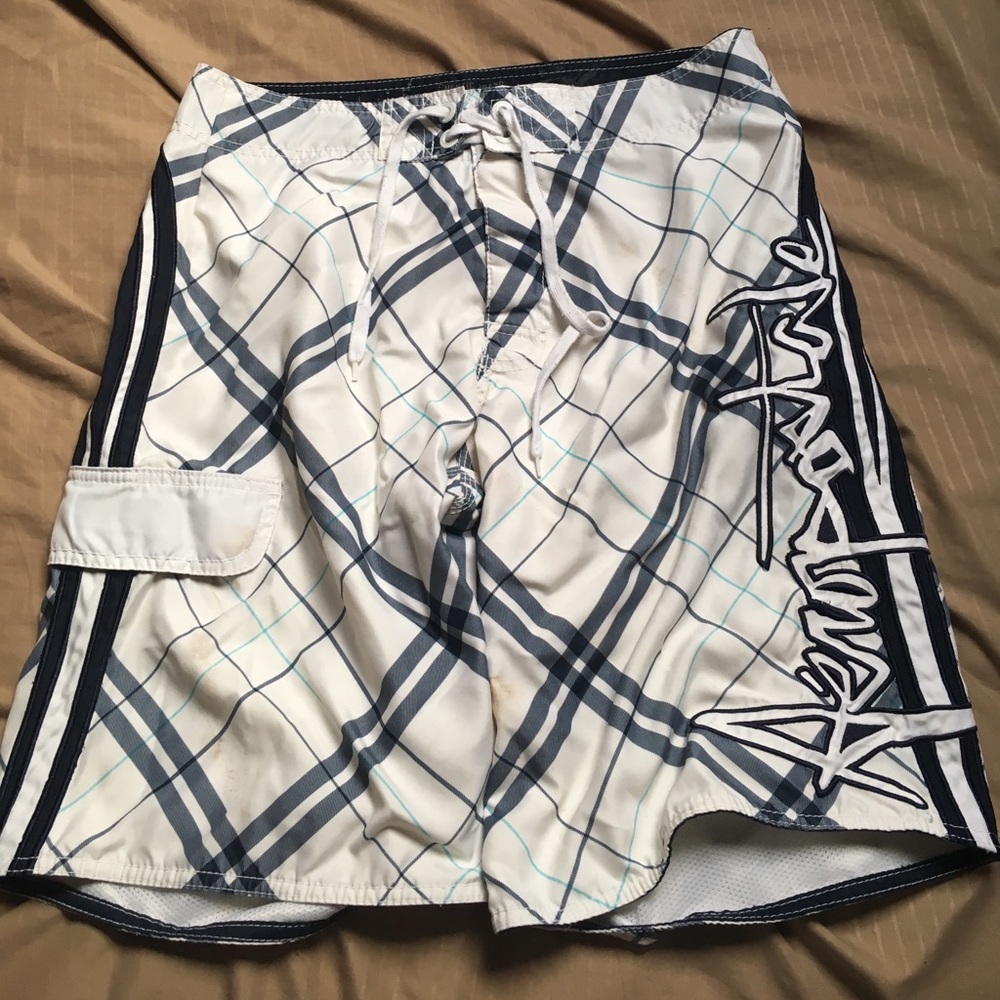 Aeropostale boardshorts