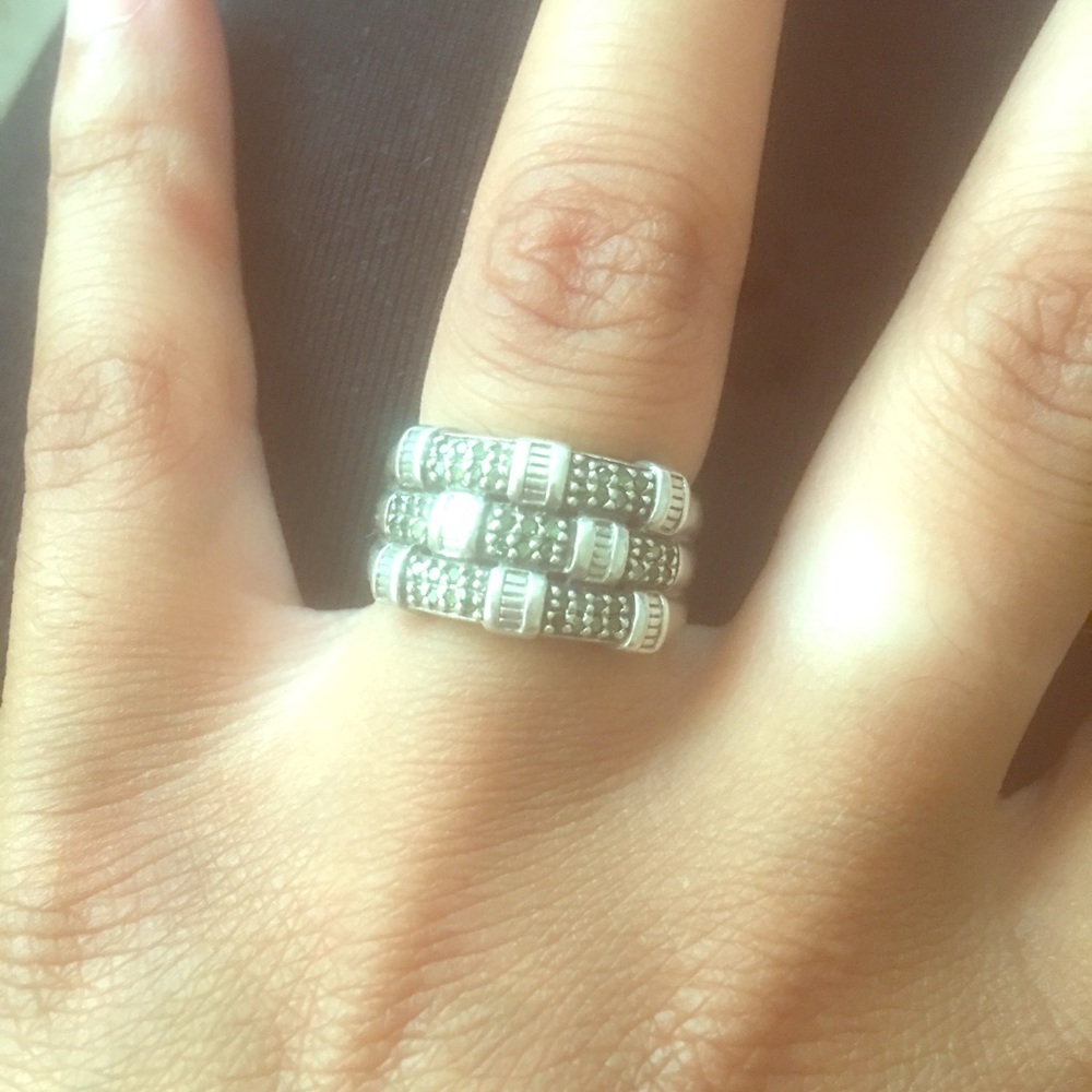 Green diamond ring