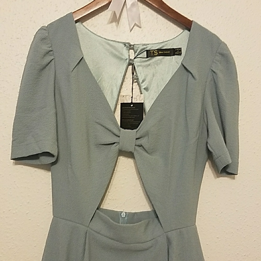 Dress - Picture 3 of 7