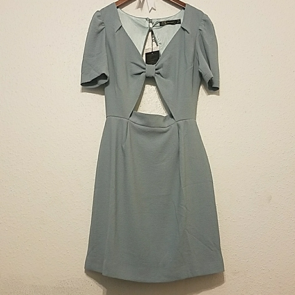 Dress - Picture 4 of 7