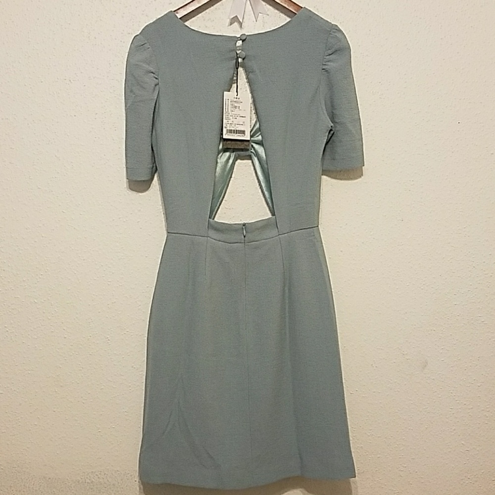 Dress - Picture 7 of 7