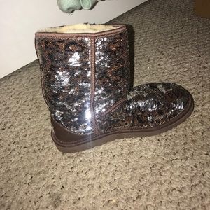 UGG Sparkly Silver/Cheetah Print boots