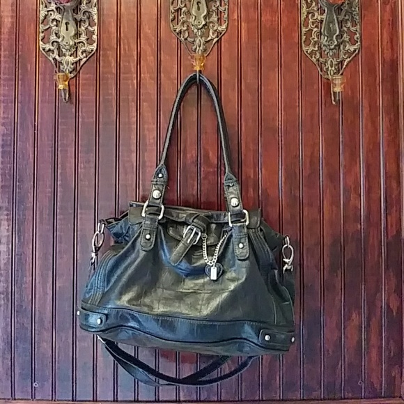 Nine West Handbags - Black Nine West Purse