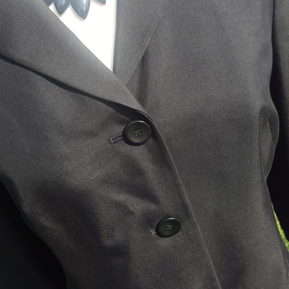 Ann Taylor blazer (8) - Picture 2 of 7