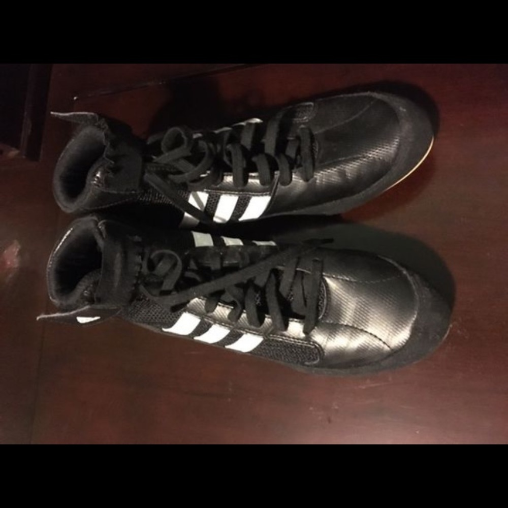 Adidas box/wrestle shoes