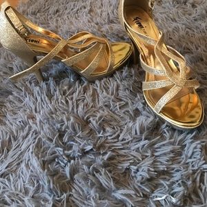 gold sparkle heel