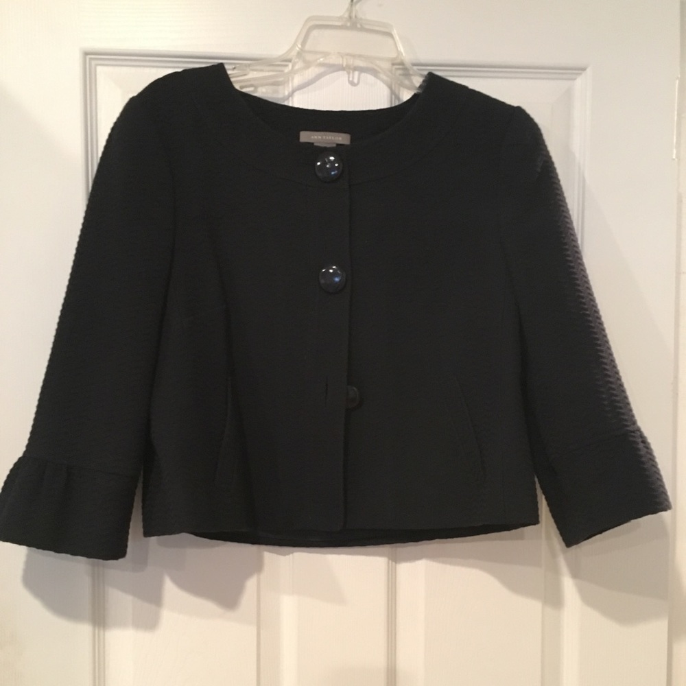 Navy colored 3 button Blazer by Ann Taylor size 6