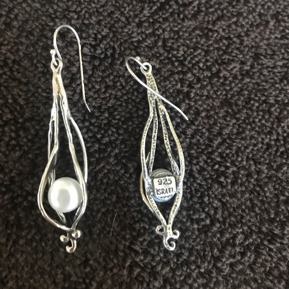 Earrings pearls