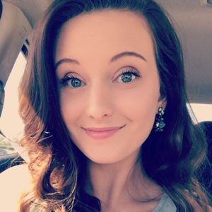 Meet your Posher, Laken