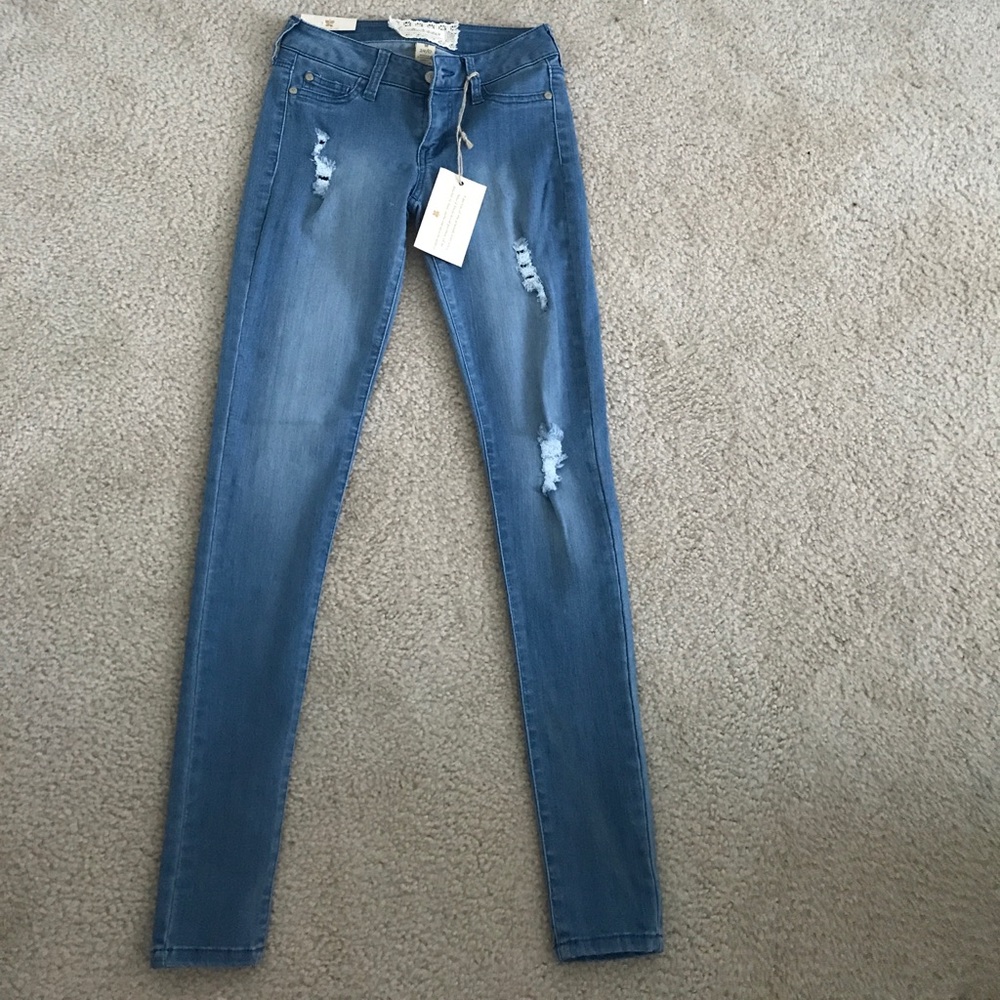 Skinny jeans