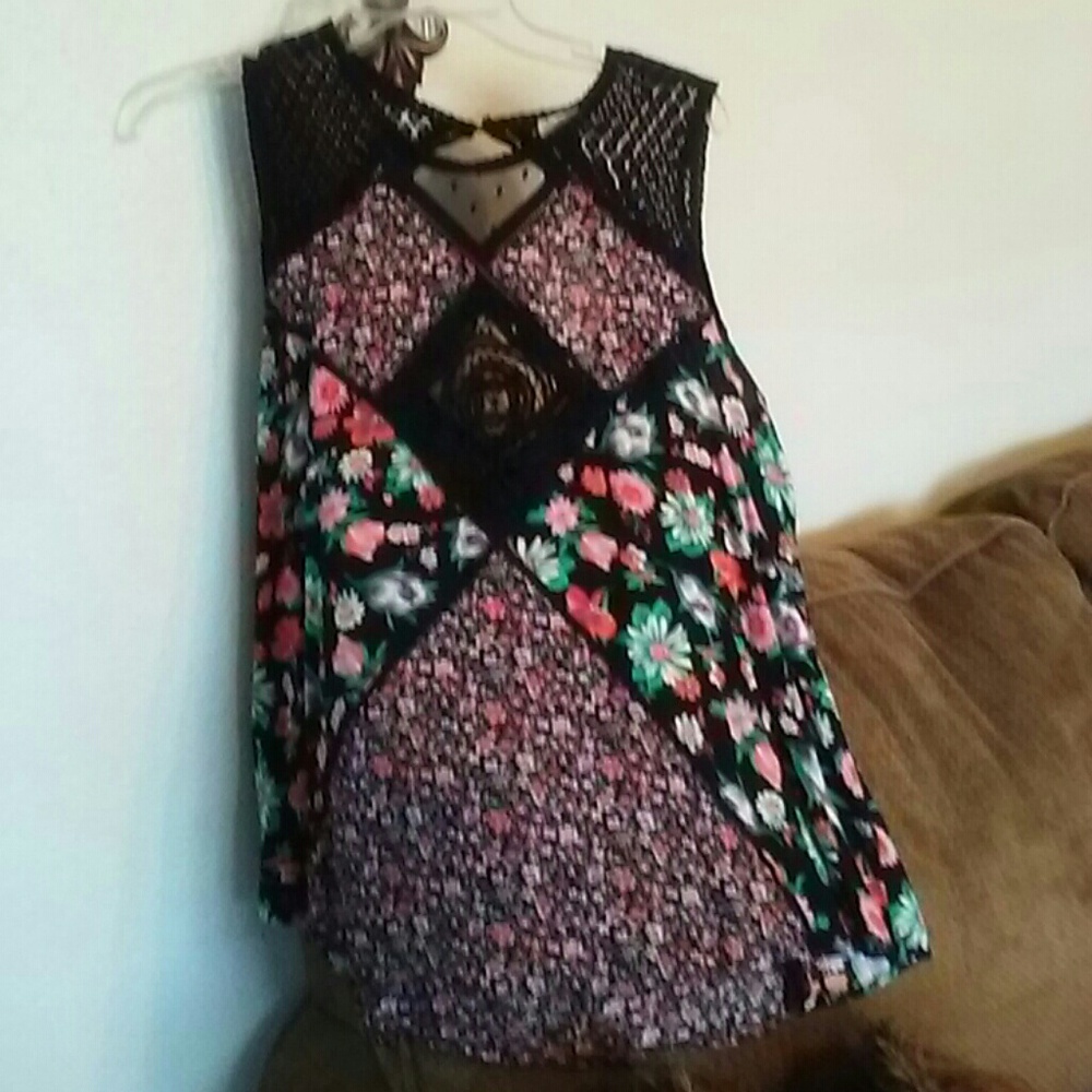 Women black colorful patchwork top