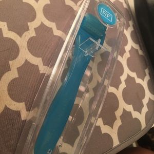 Rodan and fields micro exfoliating roller