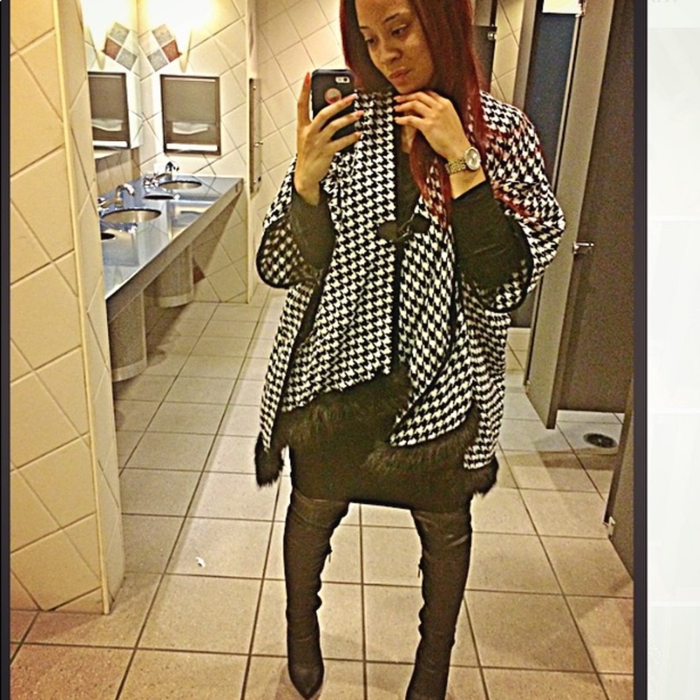 Tweed poncho