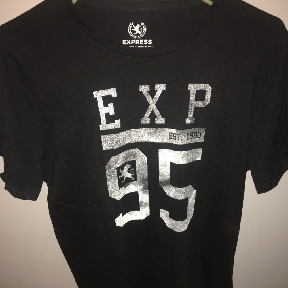 Express black graphics t-shirt! Great condition!