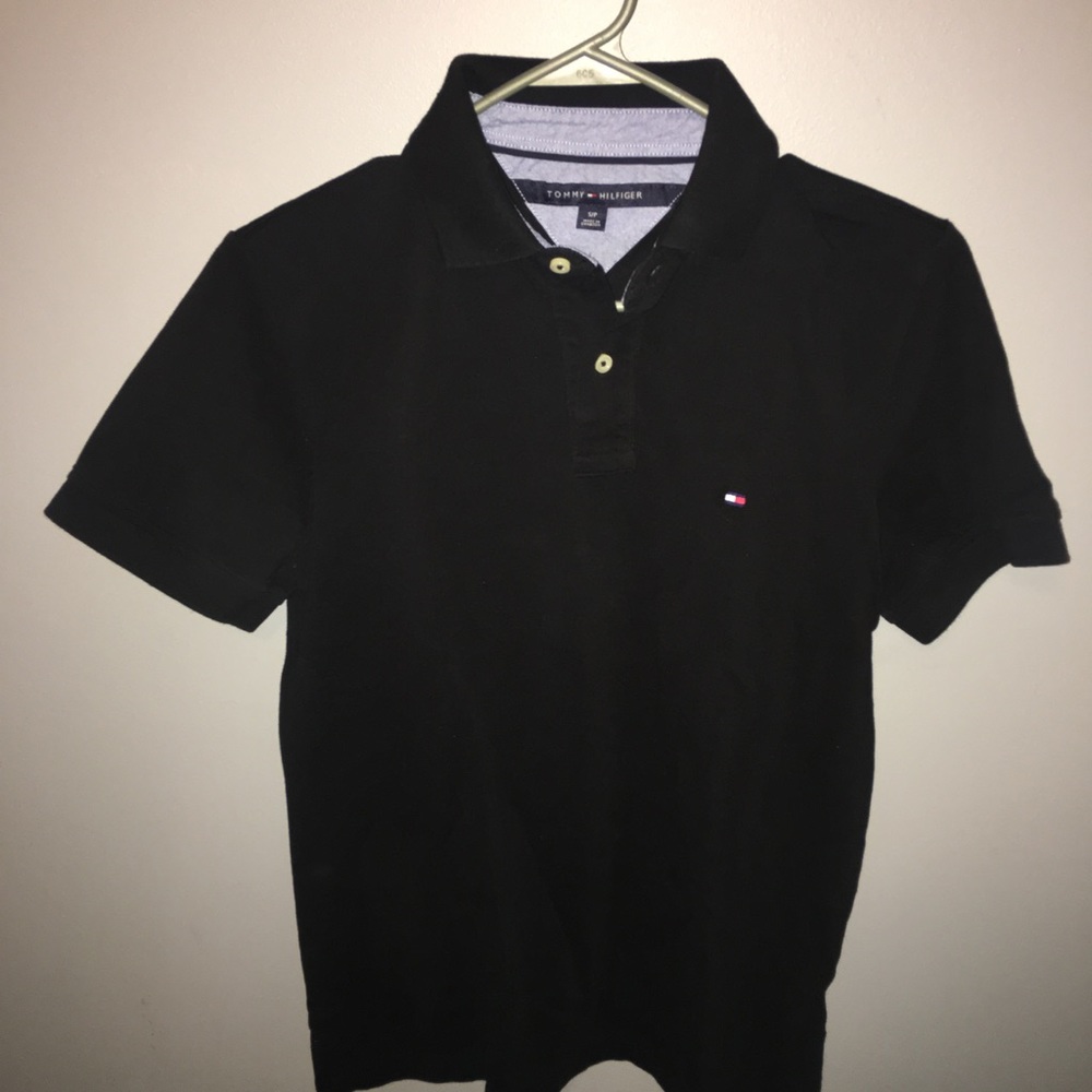 TOMMY HILFIGER POLO!!