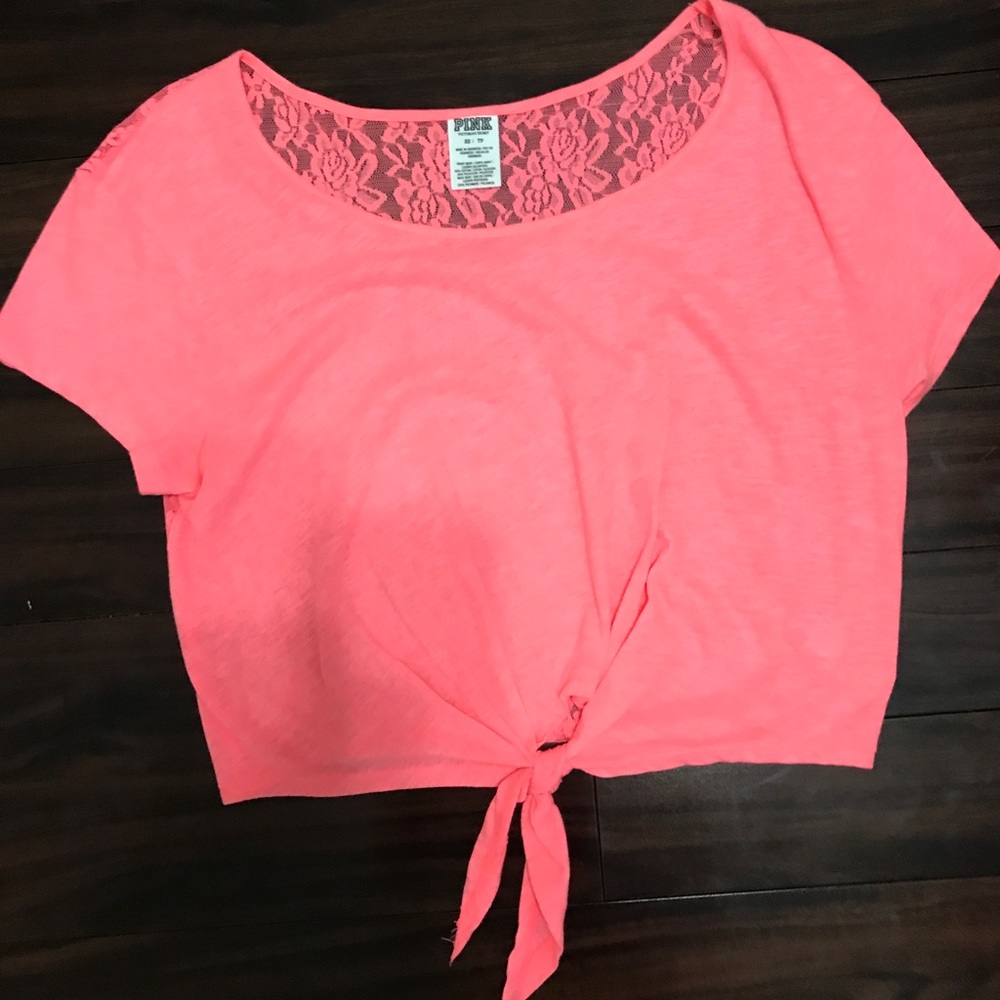 VS cropped coral shirt