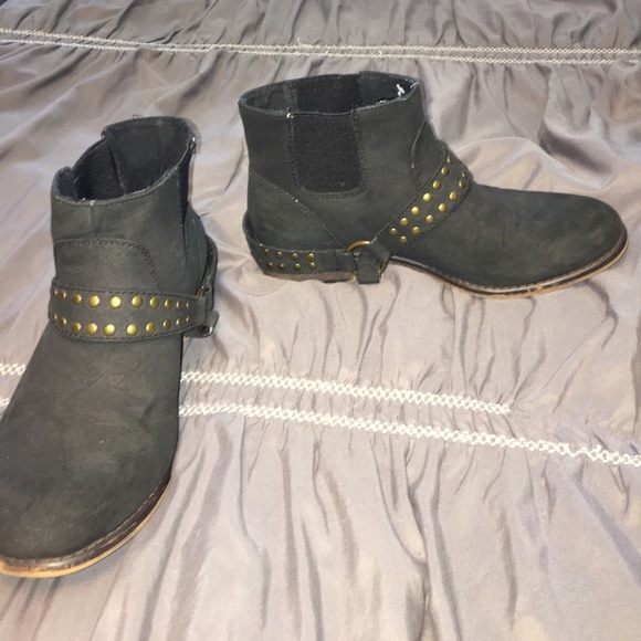 Booties - Picture 2 of 3