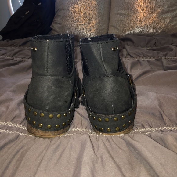 Booties - Picture 3 of 3