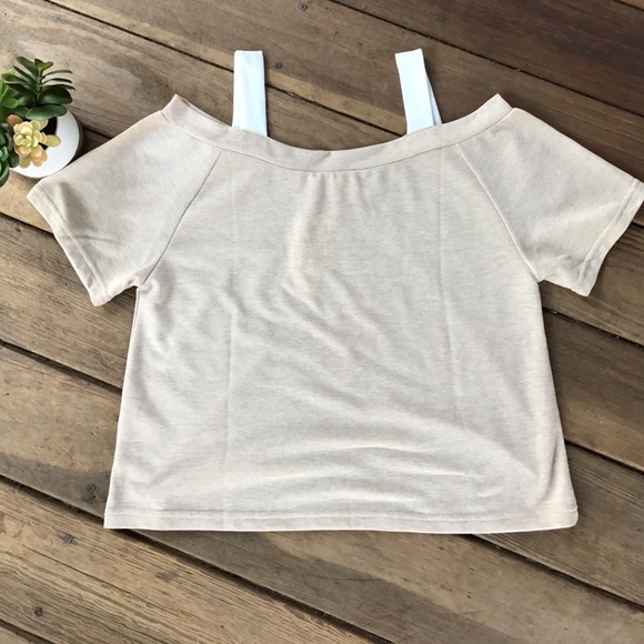 🌻NWT🌻 Elodie top - Picture 3 of 3