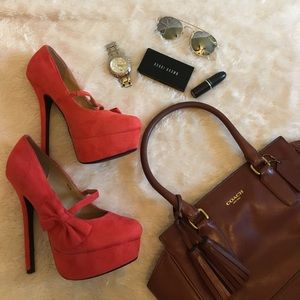 Coral Bow Platform Pumps