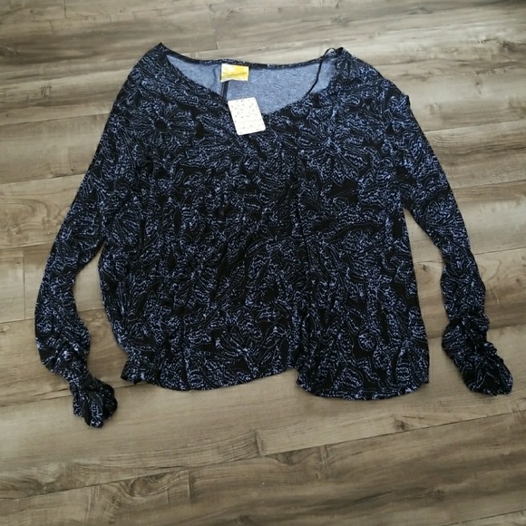 Free People hi-low shirt sz medium NWT - Picture 1 of 5