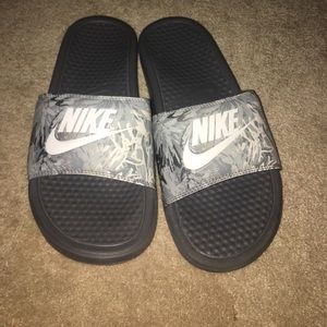 nike slides