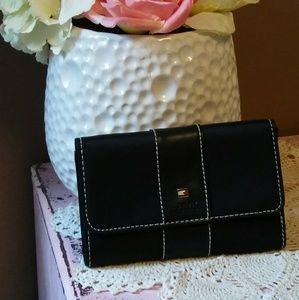 Ladies Tommy Hilfiger Wallet