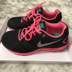 Nike Lunar Forever 2 sneakers