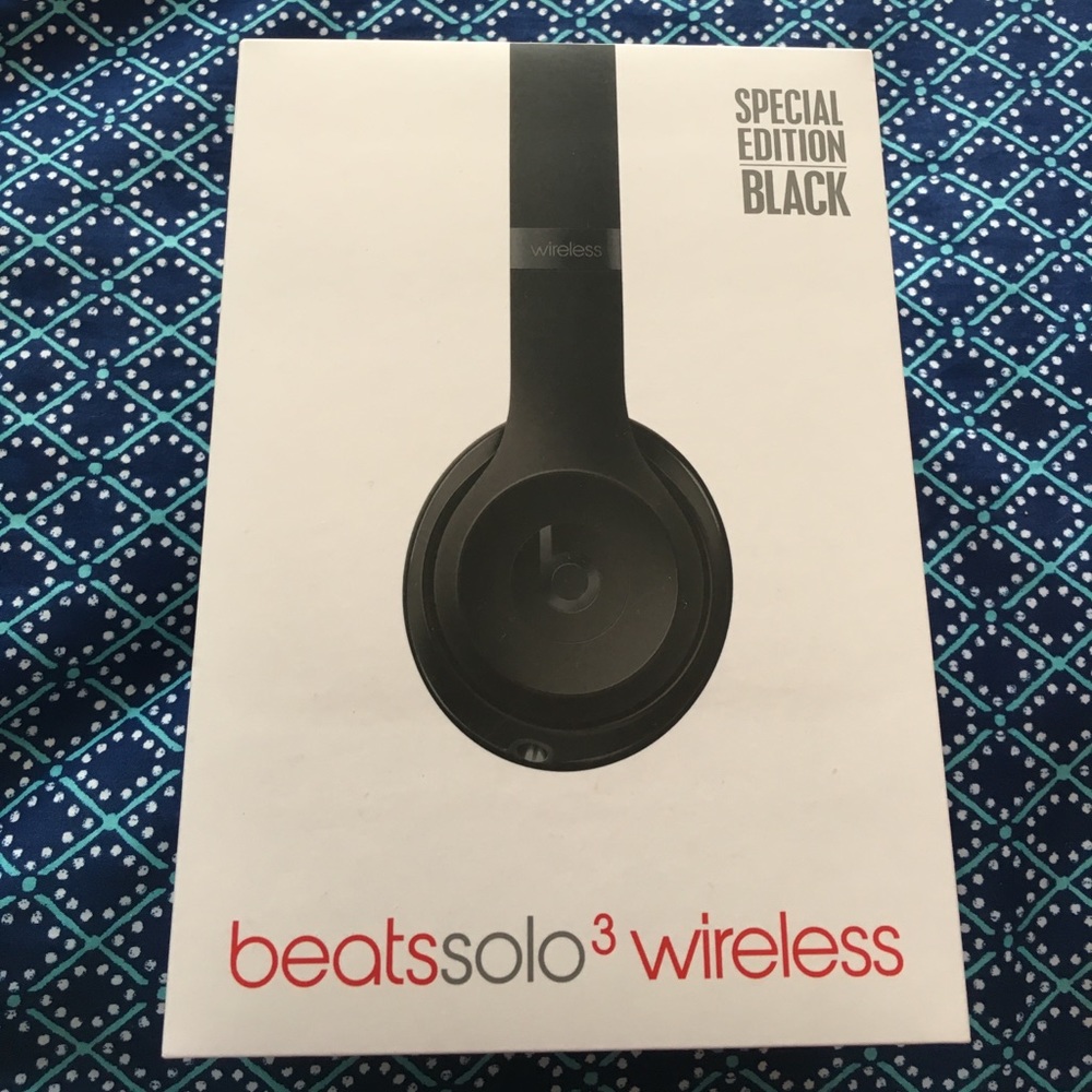 🔴SOLD🔴Beats solo wireless headphones