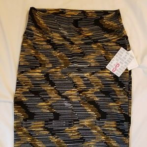 NWT,  Lularoe Cassie small