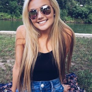 Meet your Posher, Emmy