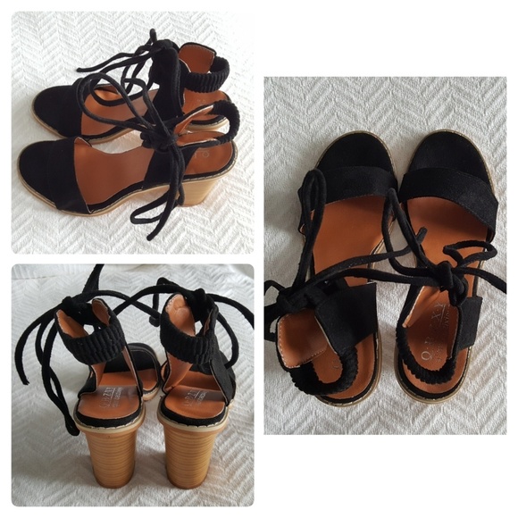 Black Open Toe Lace Up Heels - Picture 4 of 4