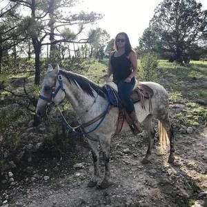 Meet your Posher, Lissett