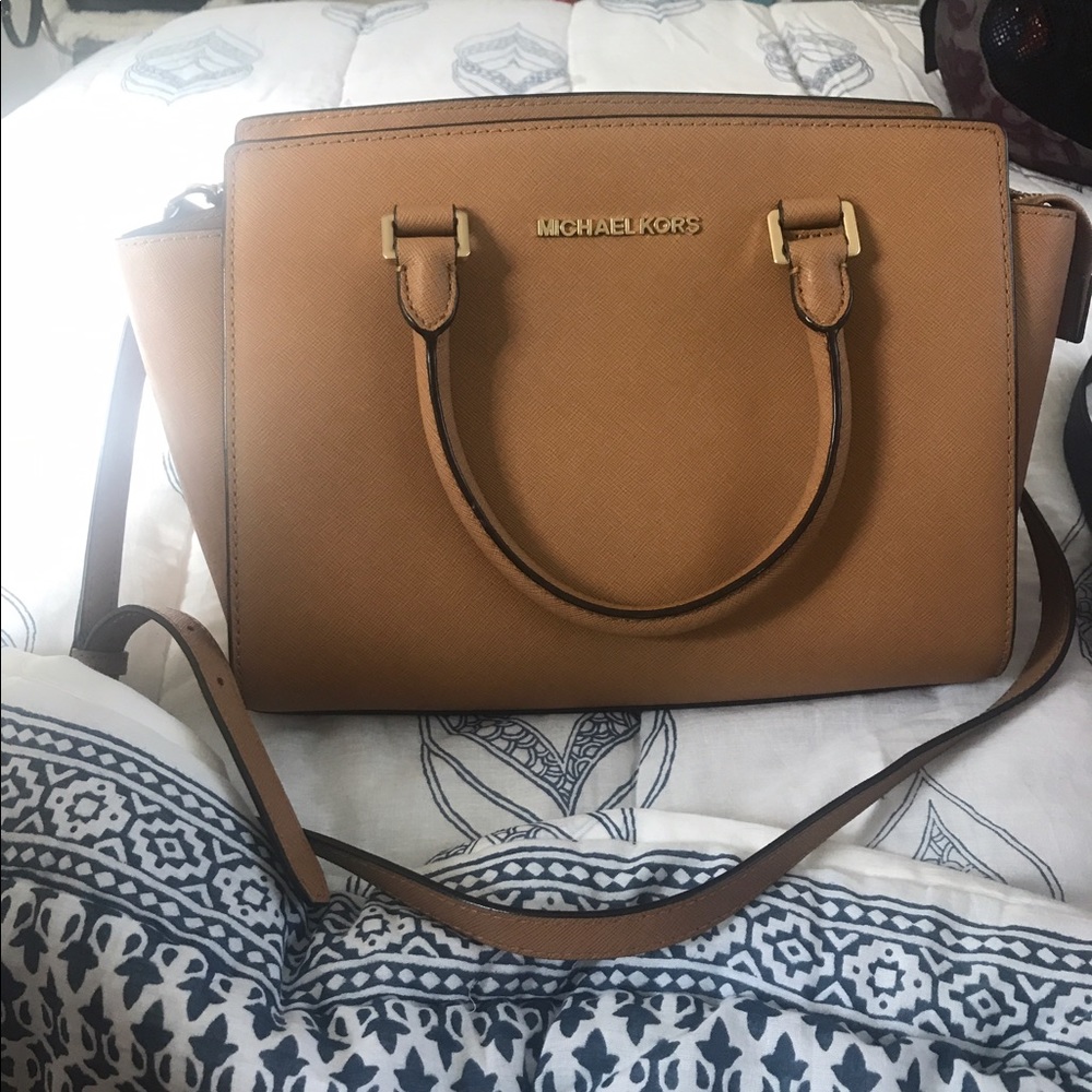 Michael Kors purse