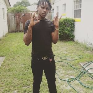 Meet your Posher, Aaron