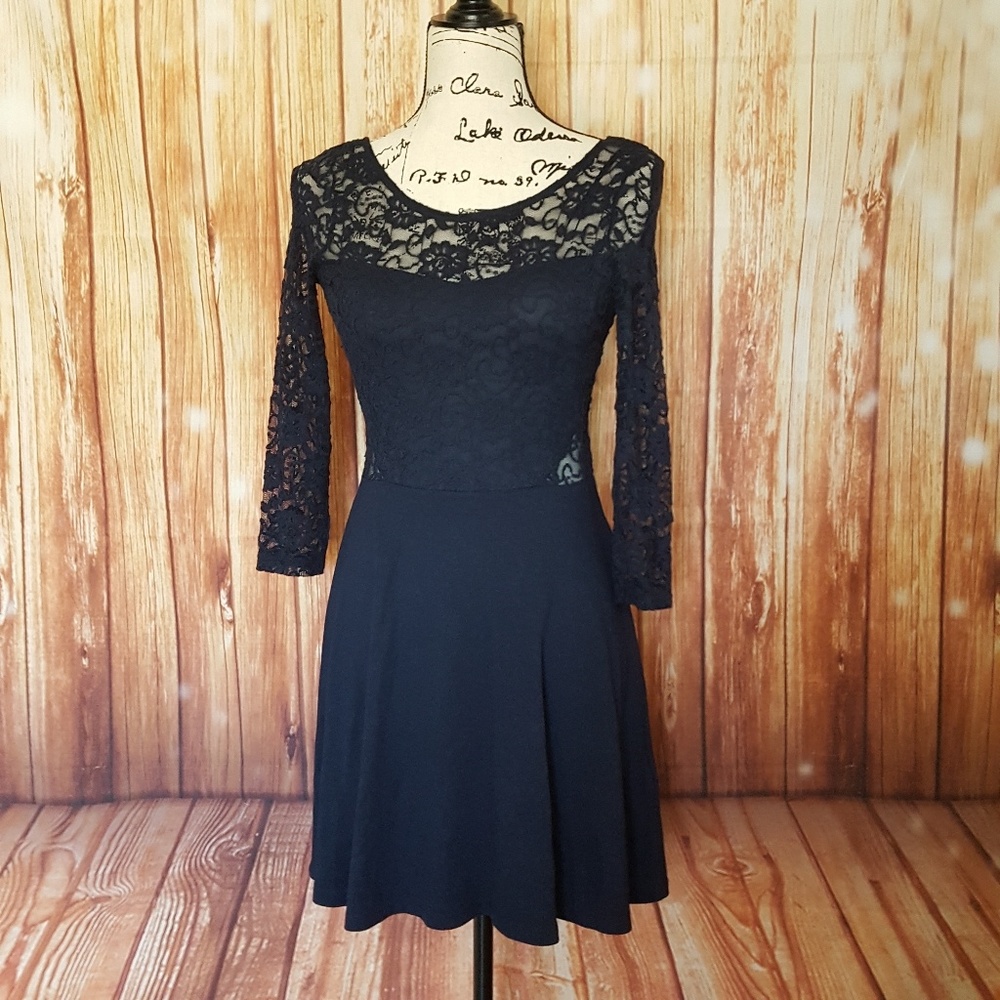 Divided Navy Blue With Lace Detailing Skater Dress