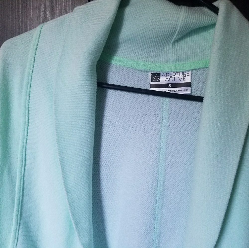 Aperture Active Cardigan Small