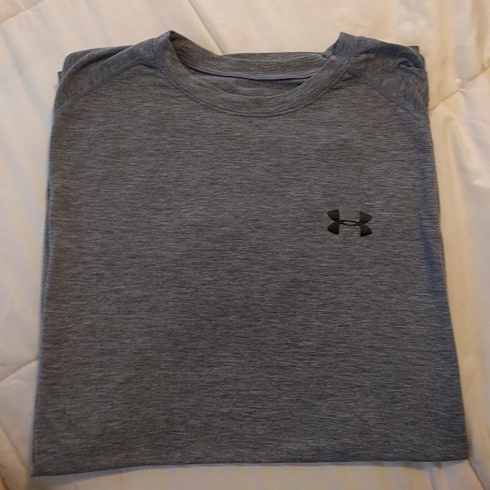Under armour mens grey tee