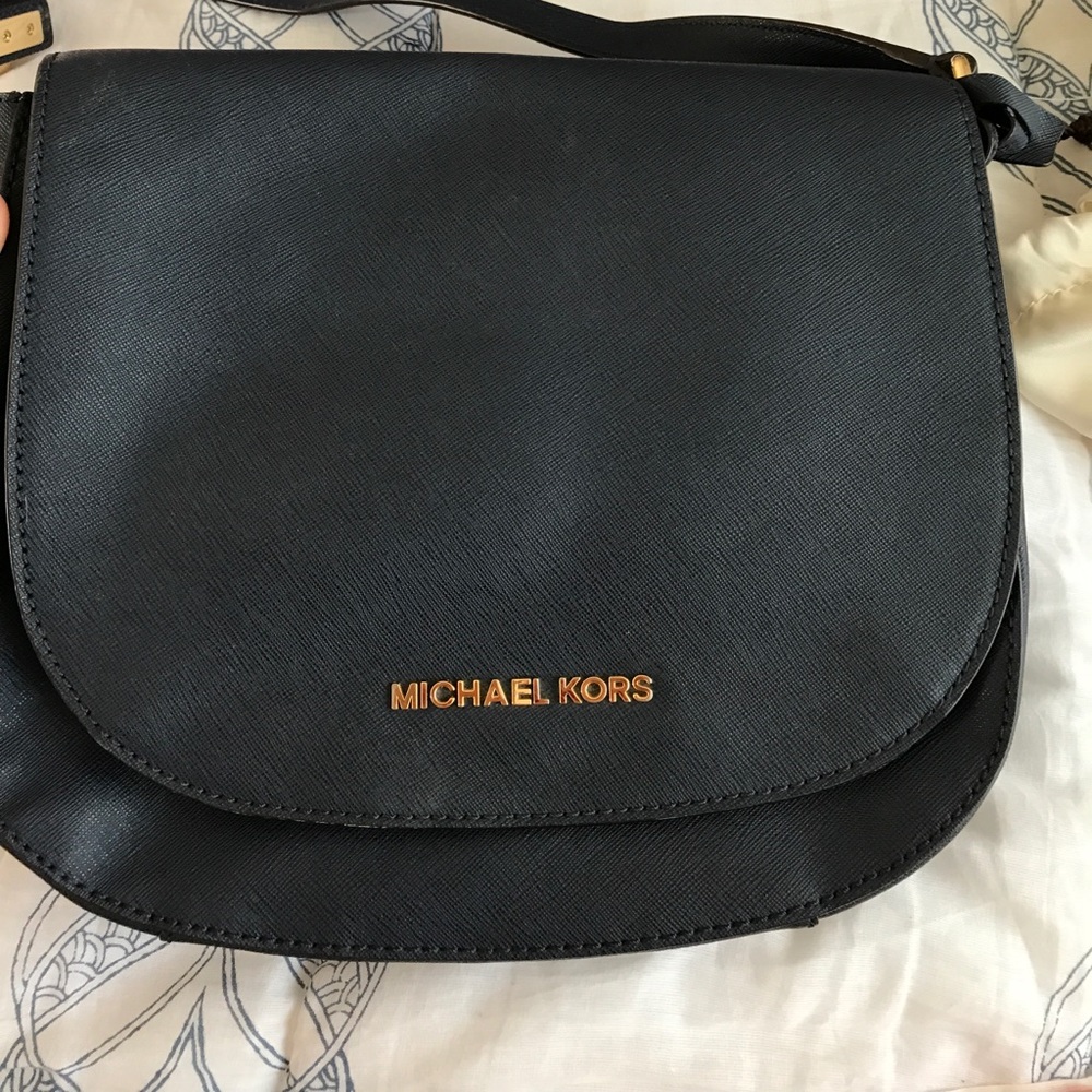 Michael Kors cross body with matching wallet - Picture 2 of 8