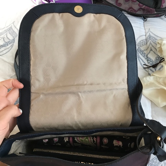 Michael Kors cross body with matching wallet - Picture 3 of 8