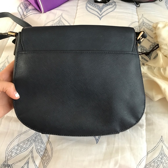 Michael Kors cross body with matching wallet - Picture 5 of 8