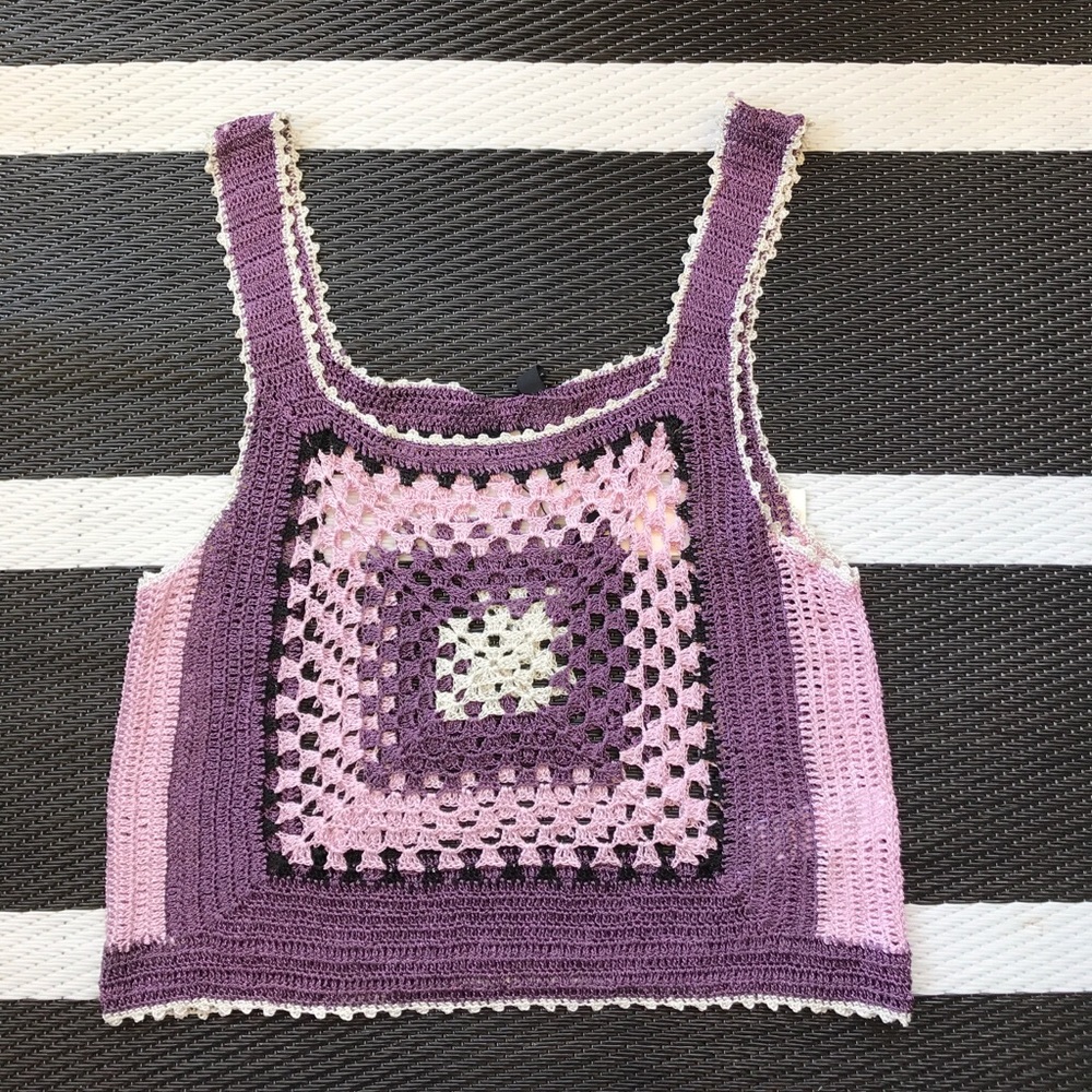 Metallic Chrochet Crop Top - Picture 1 of 4
