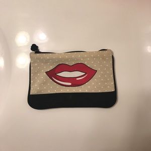 Ipsy makeup bag
