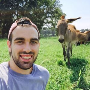 Meet your Posher, Ethan