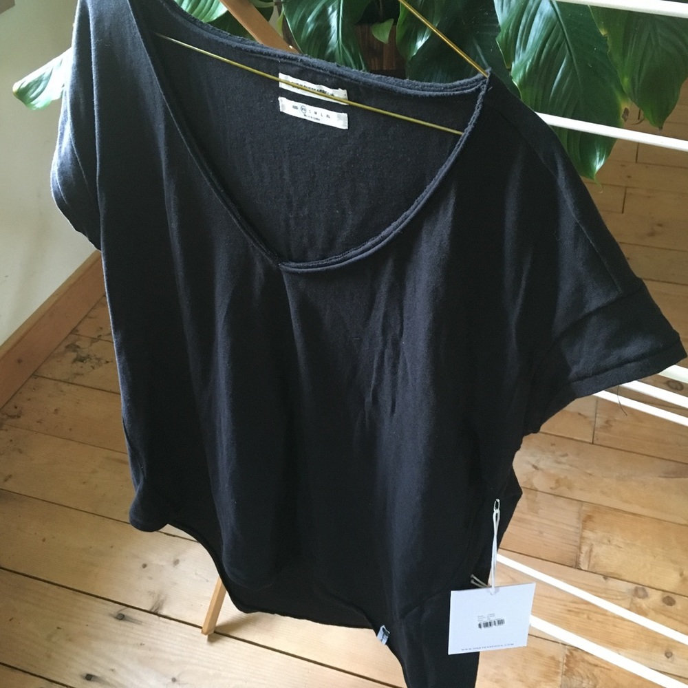 One Teaspoon Wildcat V-Neck T-Shirt XS Black