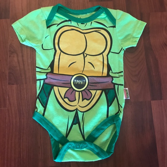 Baby onesies - Picture 2 of 5