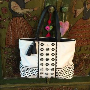 Kate Spade ♠️ like new shoulder bag is stunning