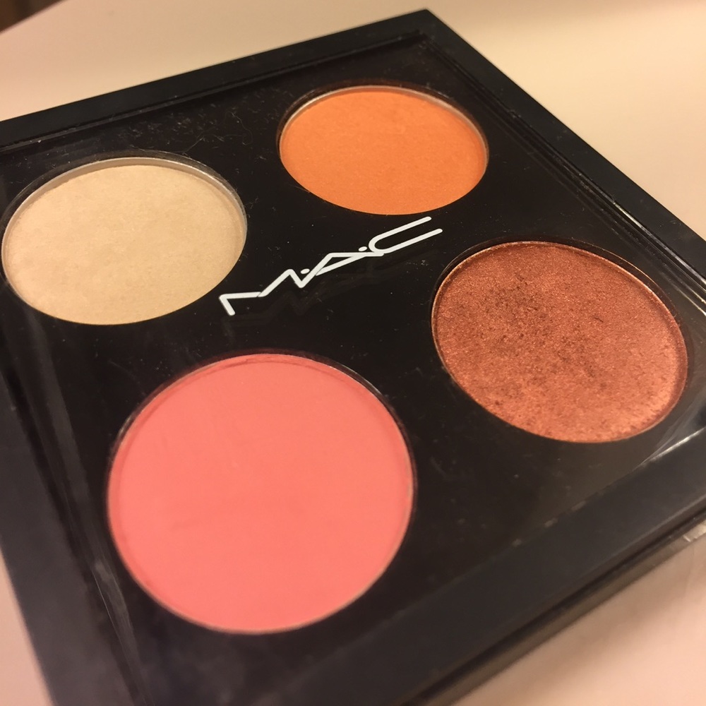 MAC Eyeshadow Pallet
