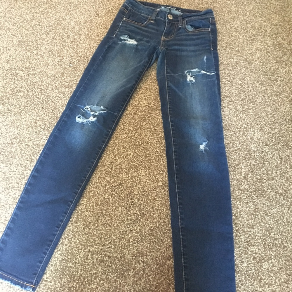 American eagle ripped jeans