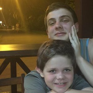 Meet your Posher, Cameron